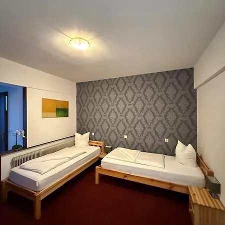 Löwen Nahe Feldkirch - Günstige Für Firmen, Monteure Und Reisende *