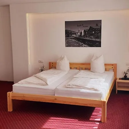 Hotel Pension Loewen Nahe Feldkirch - Guenstige Zimmer Fuer Urlauber, Firmen Und Monteure Sulz (Feldkirch)